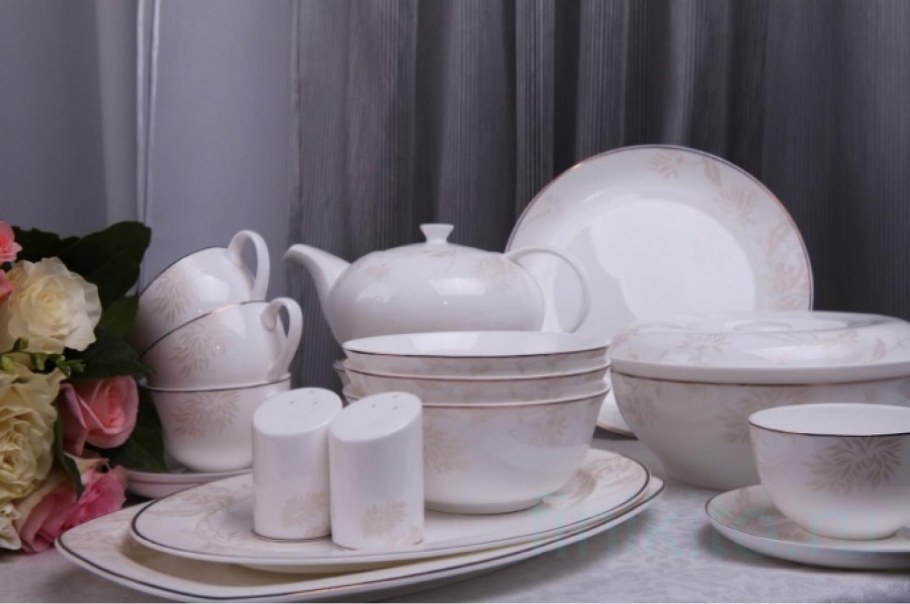 Royal Aurel Лотос сервиз столовый