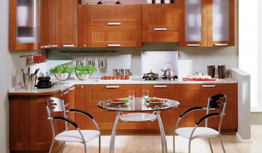 Красивый кухонный гарнитур