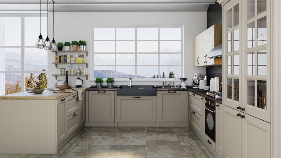 П-образная кухня с мойкой у окна