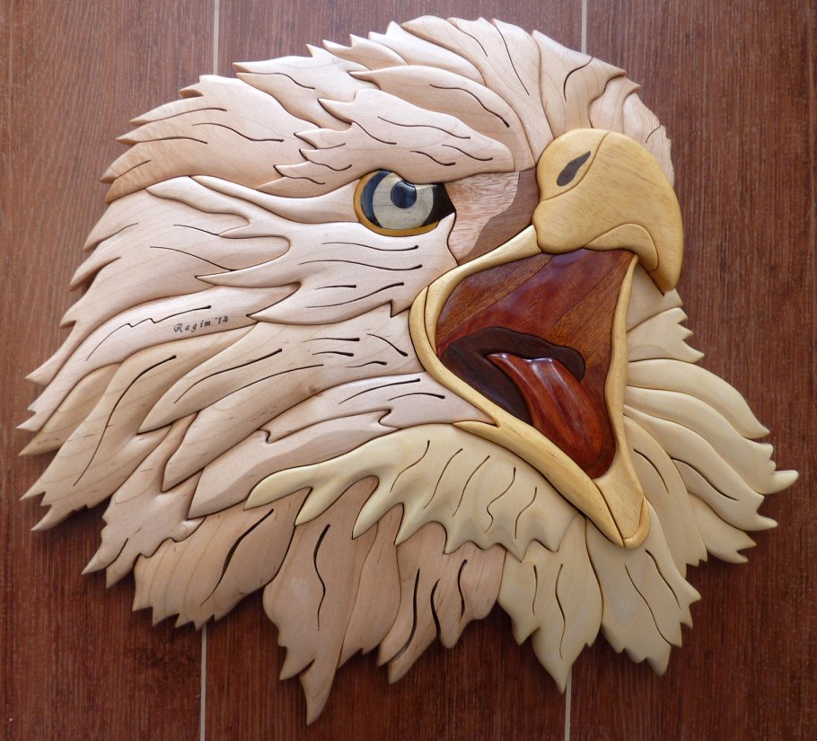 Интарсия по дереву бобёр