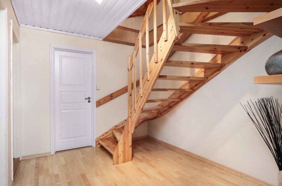 Лестница межэтажная деревянная лс 91 левозаходная