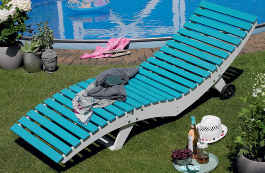 Лежак из дерева