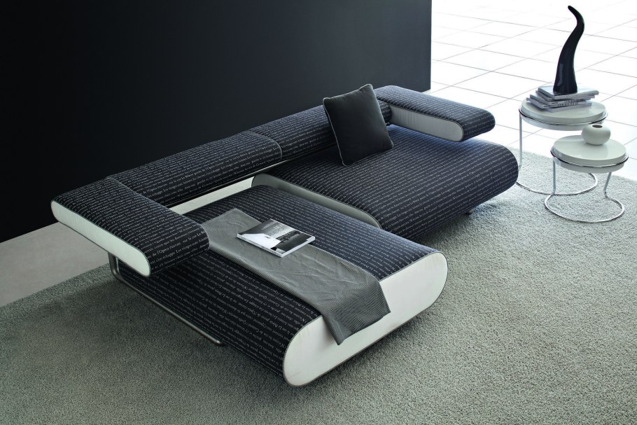 Диван Заха Хадид