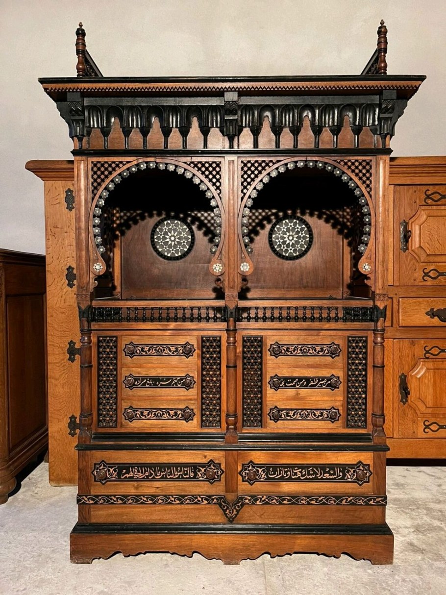 Комод черный современный