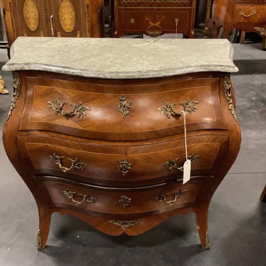 Изготовление комода бомбе в 18 веке