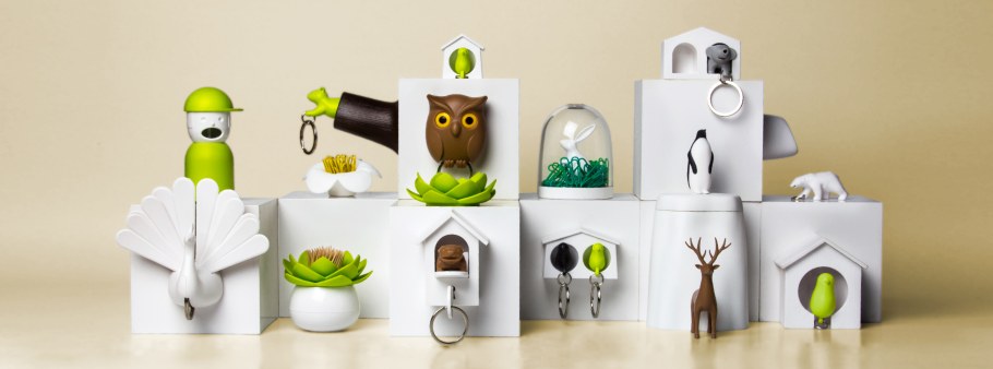 Стеллаж с полками кофейня