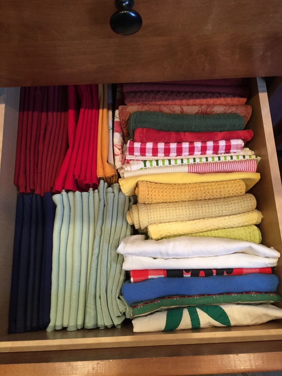 Крючок для полотенец на кухонный гарнитур