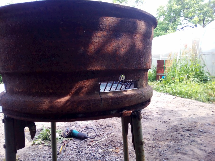 Печь из дисков автомобиля