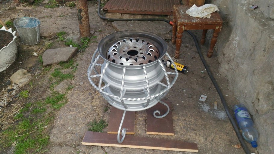 Мангал из автомобильных дисков