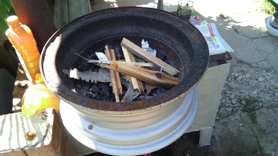 Мангал с дисков автомобильных