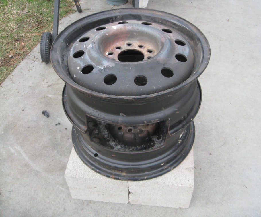 Печка из колесных дисков ГАЗ 3307 для бани