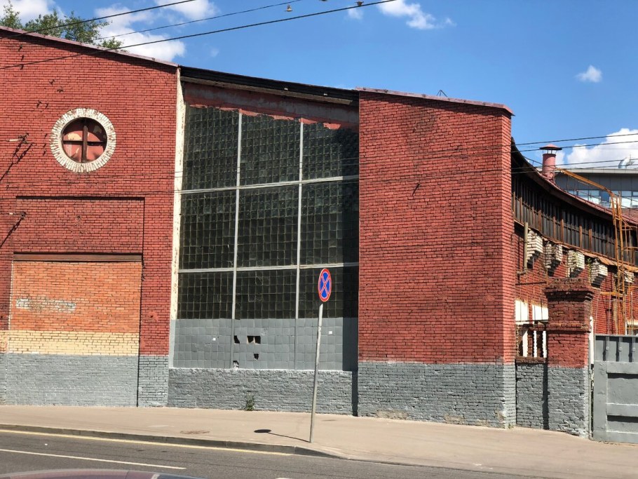 Гараж Мельникова внутри на Новорязанской улице