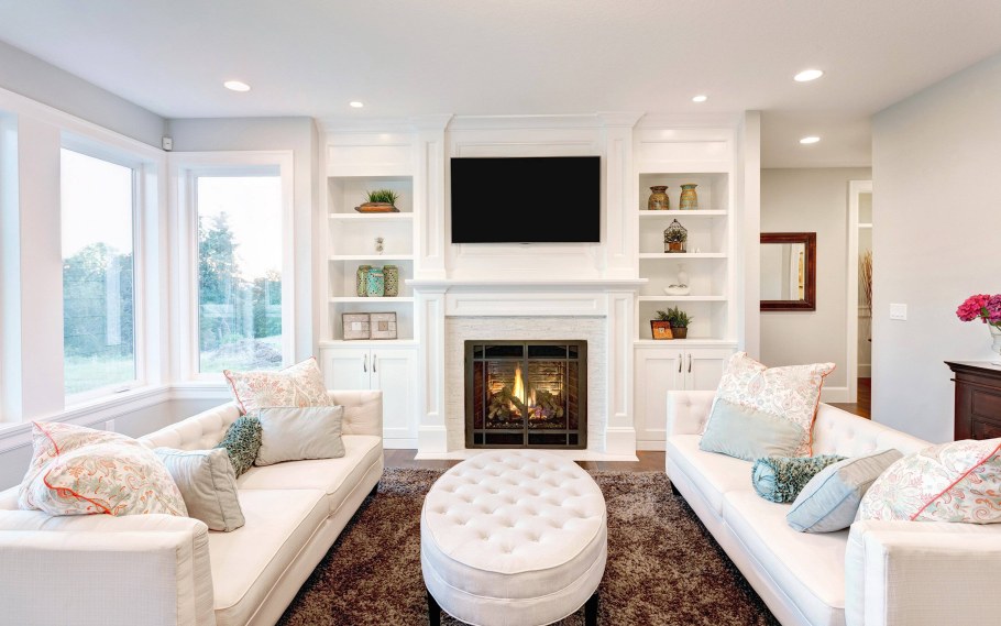 Гостиная с камином