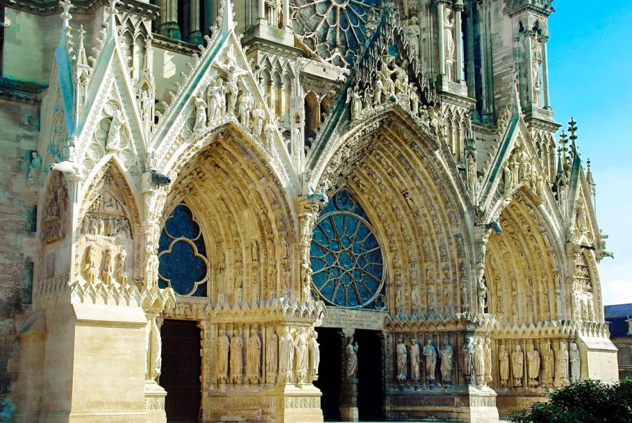 Готический собор в Реймсе