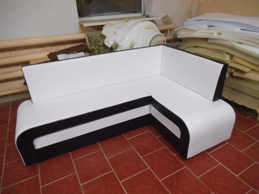 Диван кухонный угловой белый