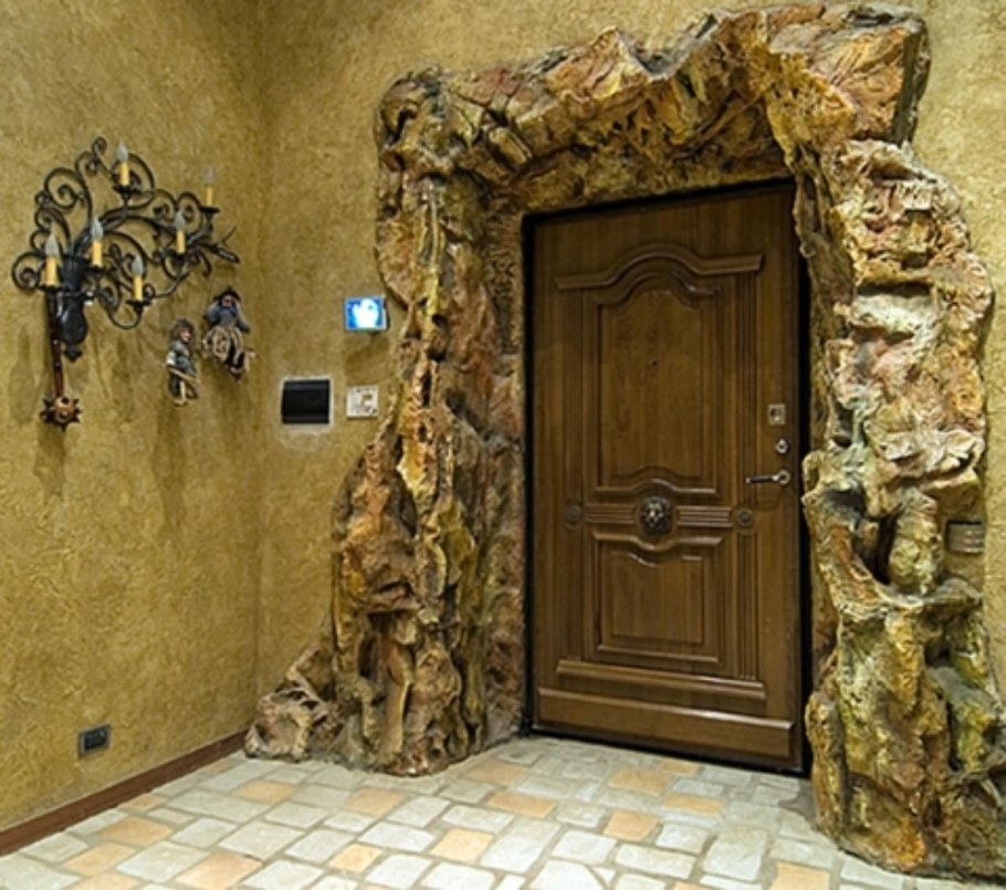 Декор входной двери изнутри