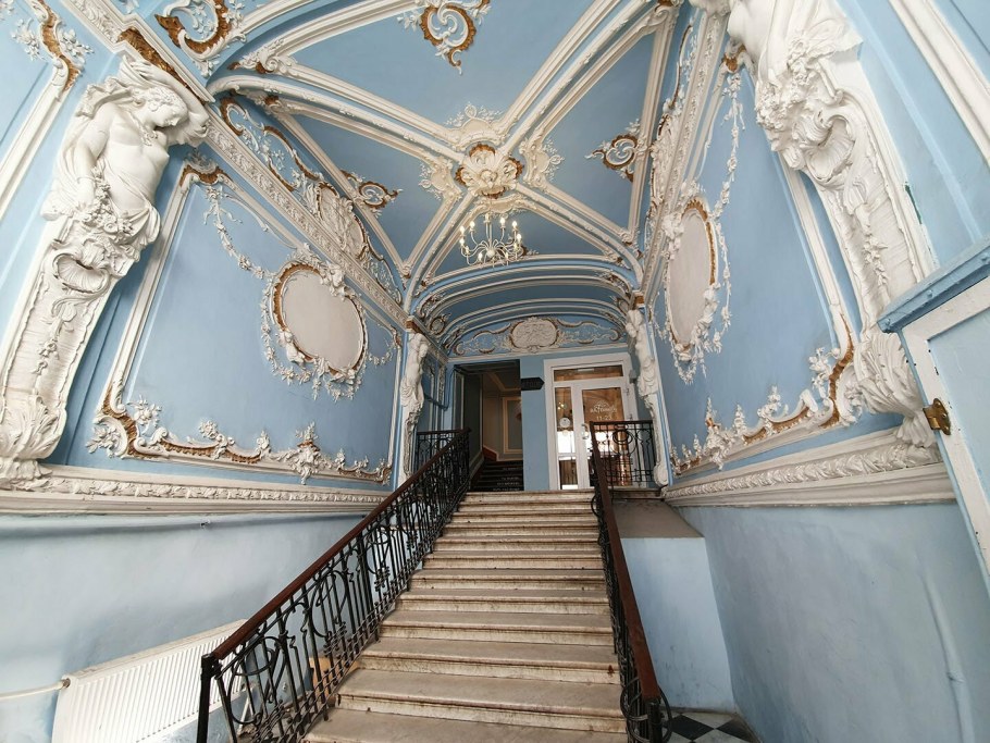 Экскурсия дворы и парадные Санкт-Петербурга