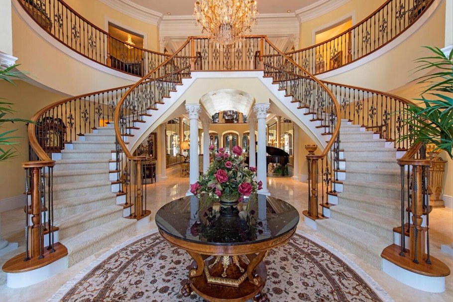 Отель Метрополь мраморная лестница