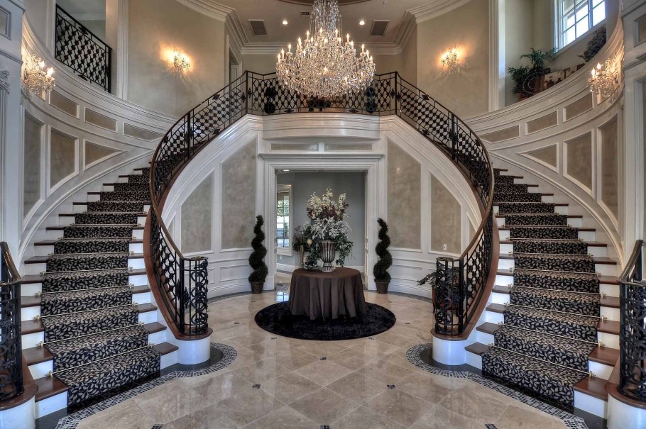 Метрополь лестница