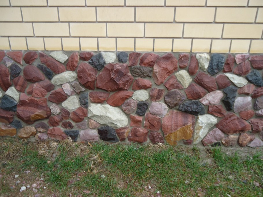 Облицовка из бутового камня