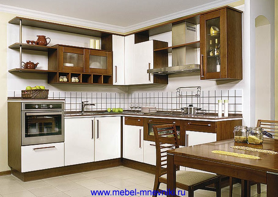 Кухонный гарнитур с открытой полкой