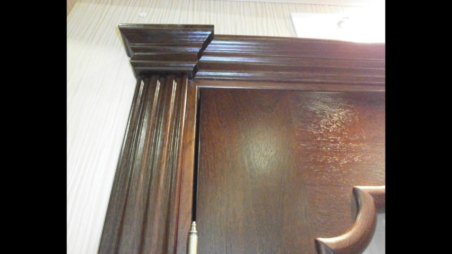 Наличники каннелюр на двери