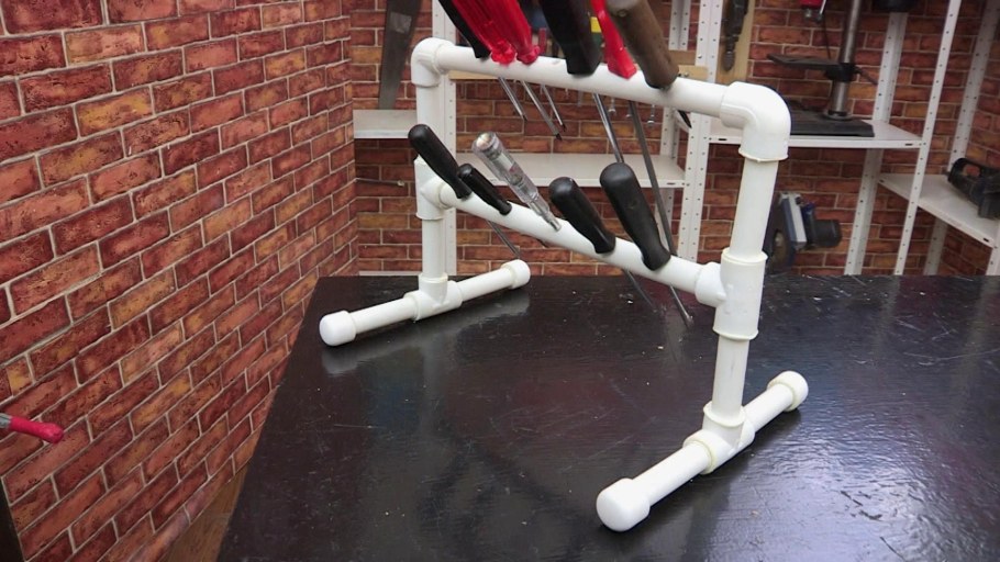 Изделия из ПВХ труб