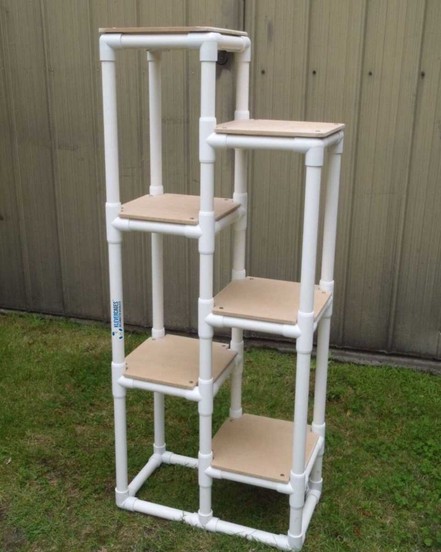 Подставка для цветов из пластиковых труб