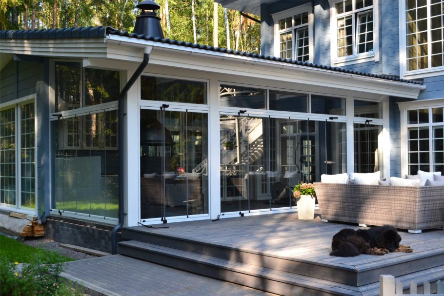 Каркасная баня с панорамными окнами