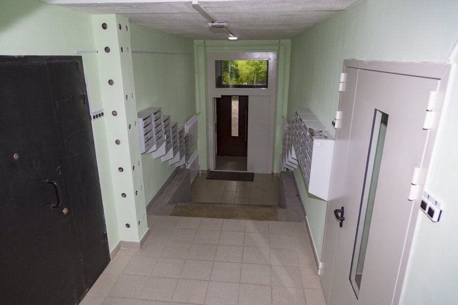 Подъезд после капитального ремонта