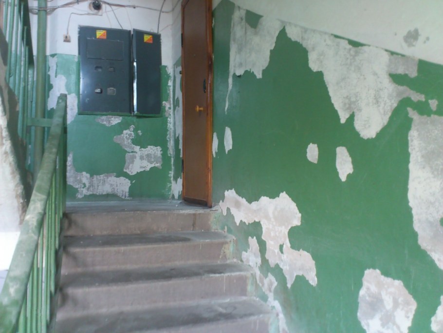 Покраска подъезда