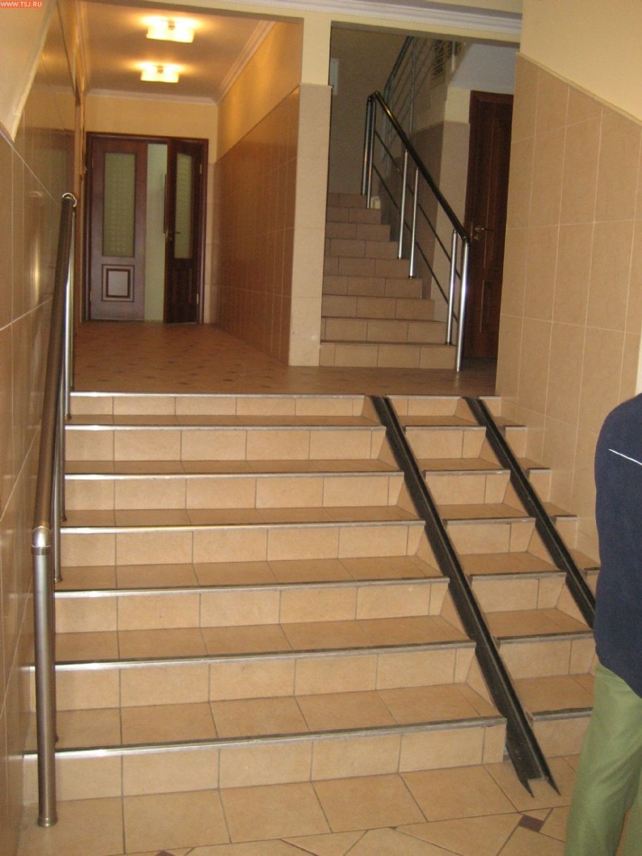 Артемий Лебедев про подъезды