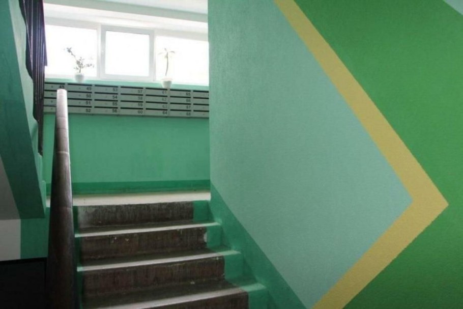 Подъезд многоквартирного дома