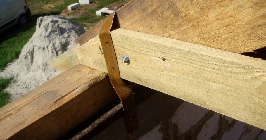 Мауэрлат из бруса 150х150