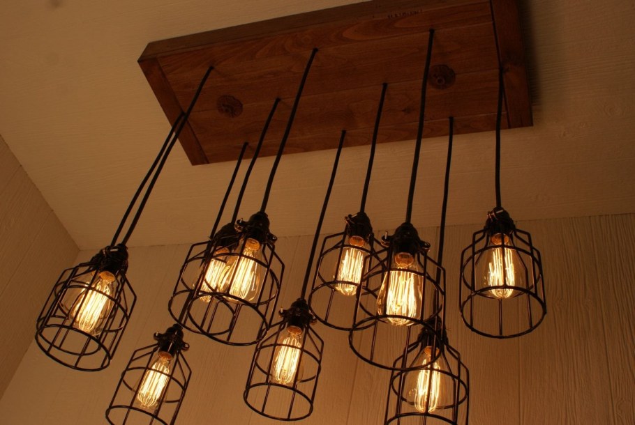 Люстра с лампами накаливания