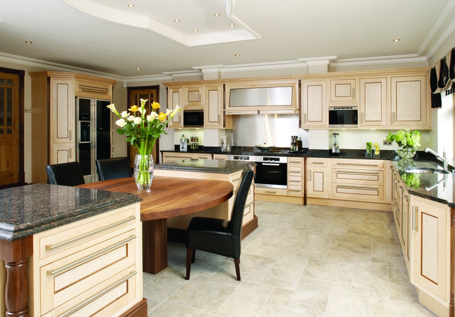 П образные кухни с островом