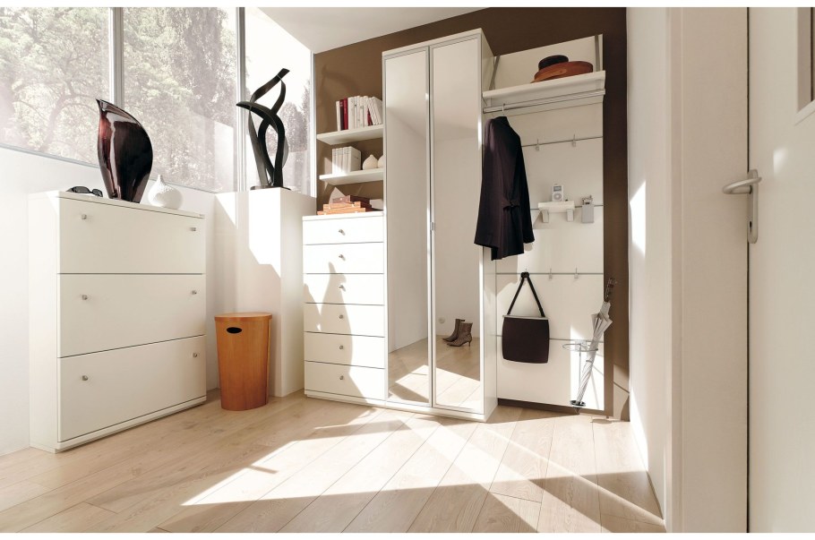 Прихожая белая