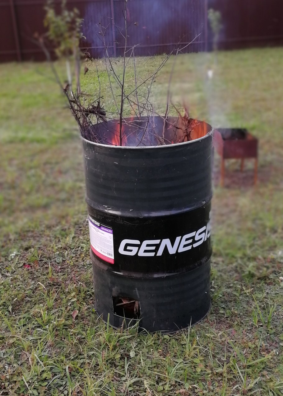 Яма для сжигания мусора на даче своими руками