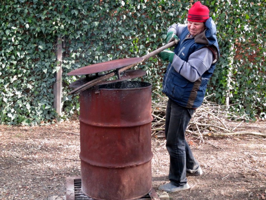 Бочка для сжигания мусора 4500р