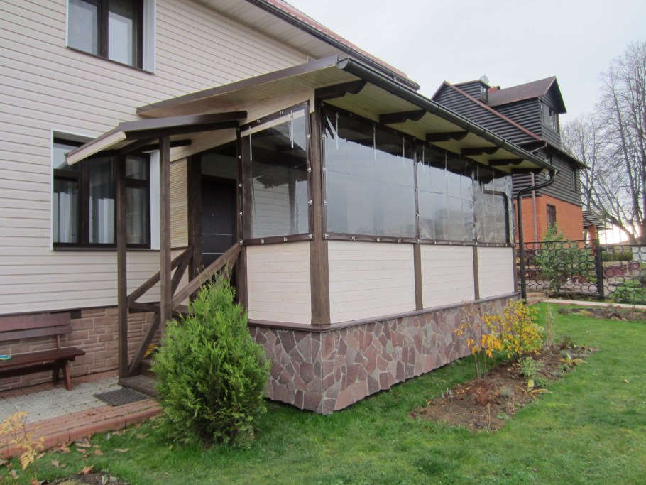 Остекление веранды поликарбонатом