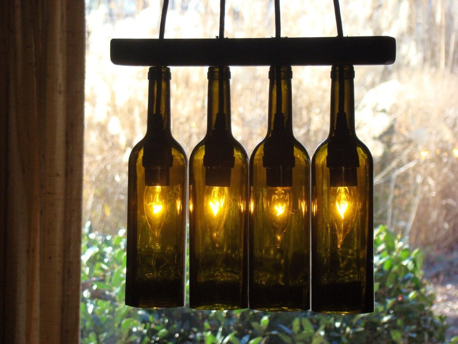 Люстра из винных бутылок