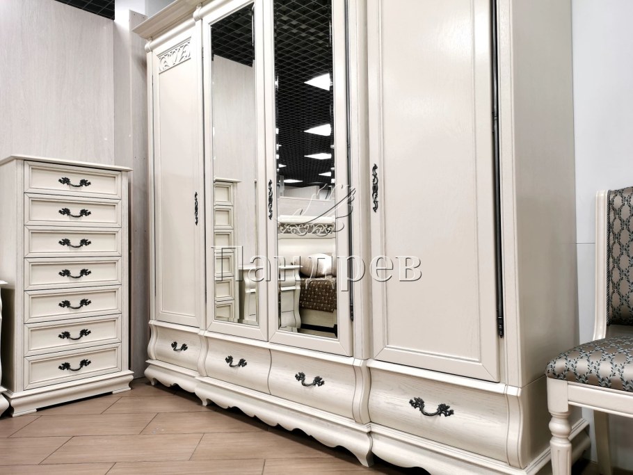 Тумба Тунис Пинскдрев