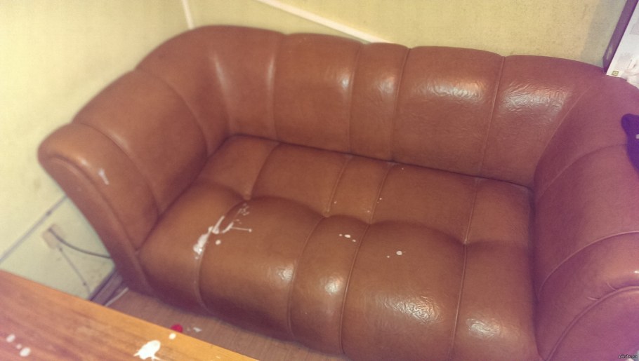 Диван из браззерс