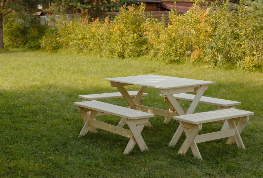 Мебель для беседки из дерева