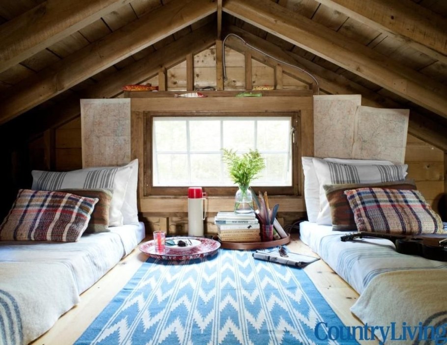 Уютная спальня на даче