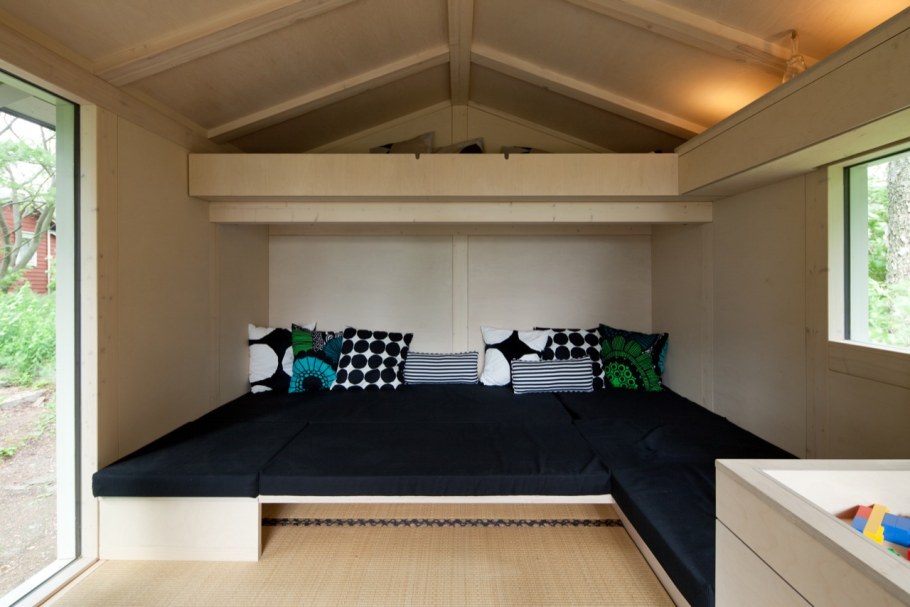 Спальное место для маленького домика