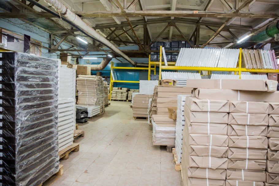 Сыр на складе