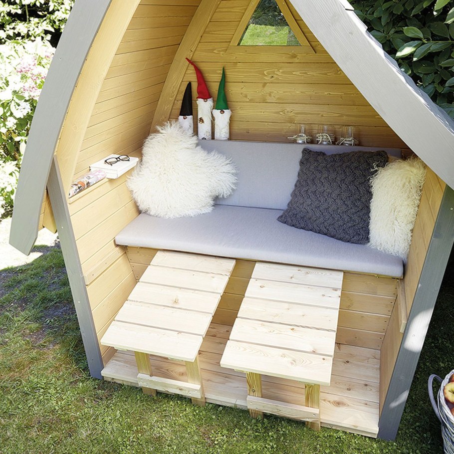 Хижина постройка