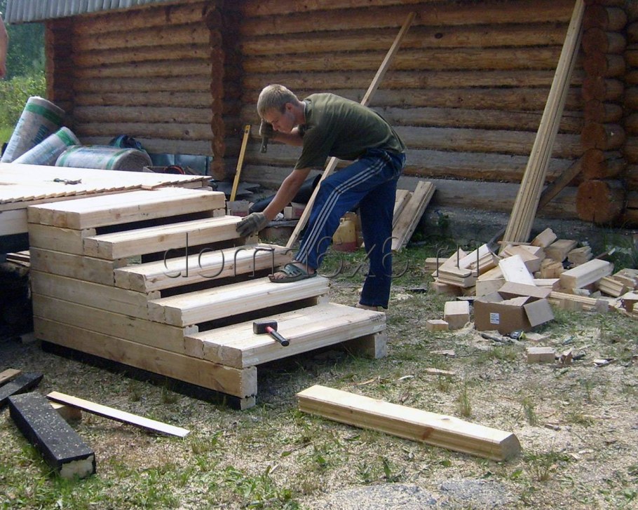 Каркас крыльца из бруса 150х150