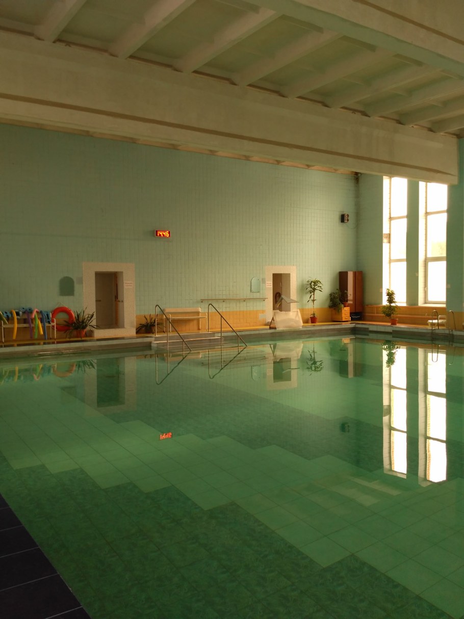 X Fit Довиль бассейн